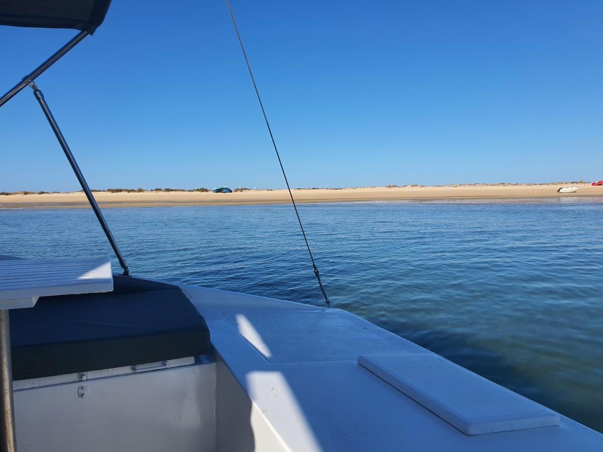 法鲁区 Barco Casa Catamara Sleepandboat酒店 外观 照片